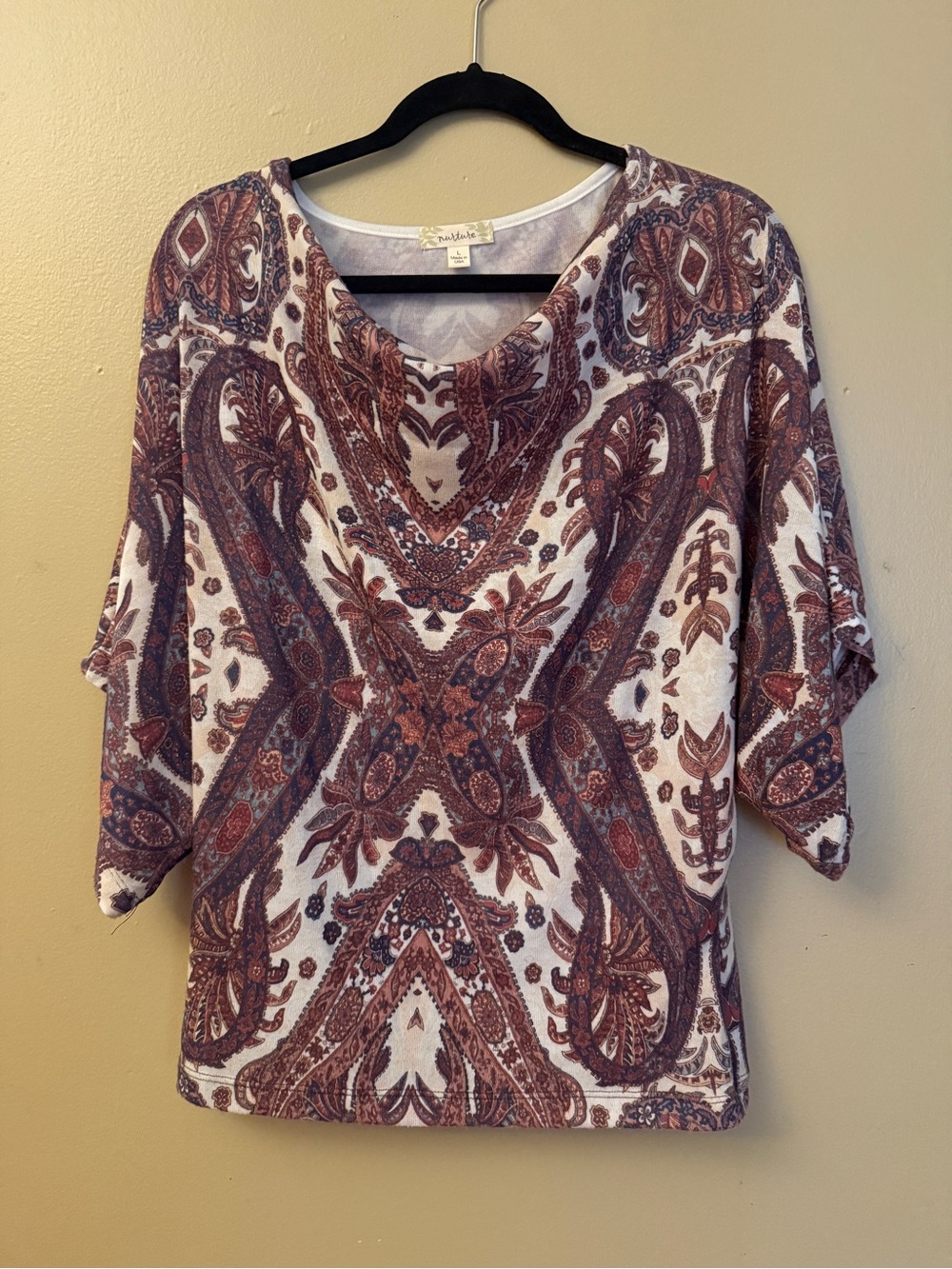 Nurture by Lamaze White & Brown Paisley Dolman Tunic